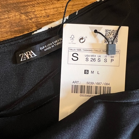 2 for $10‼️ ZARA crop top 🖤🤍 NWT - Picture 3 of 4